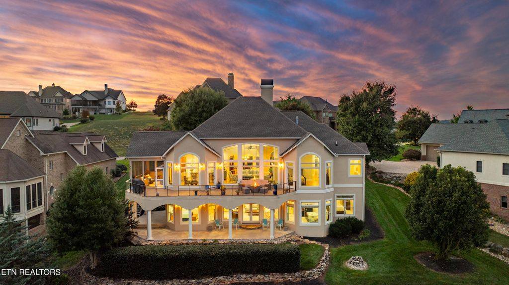 Photo of 1500 Rarity Bay Pkwy, Vonore, TN 37885 (MLS # 1318470)