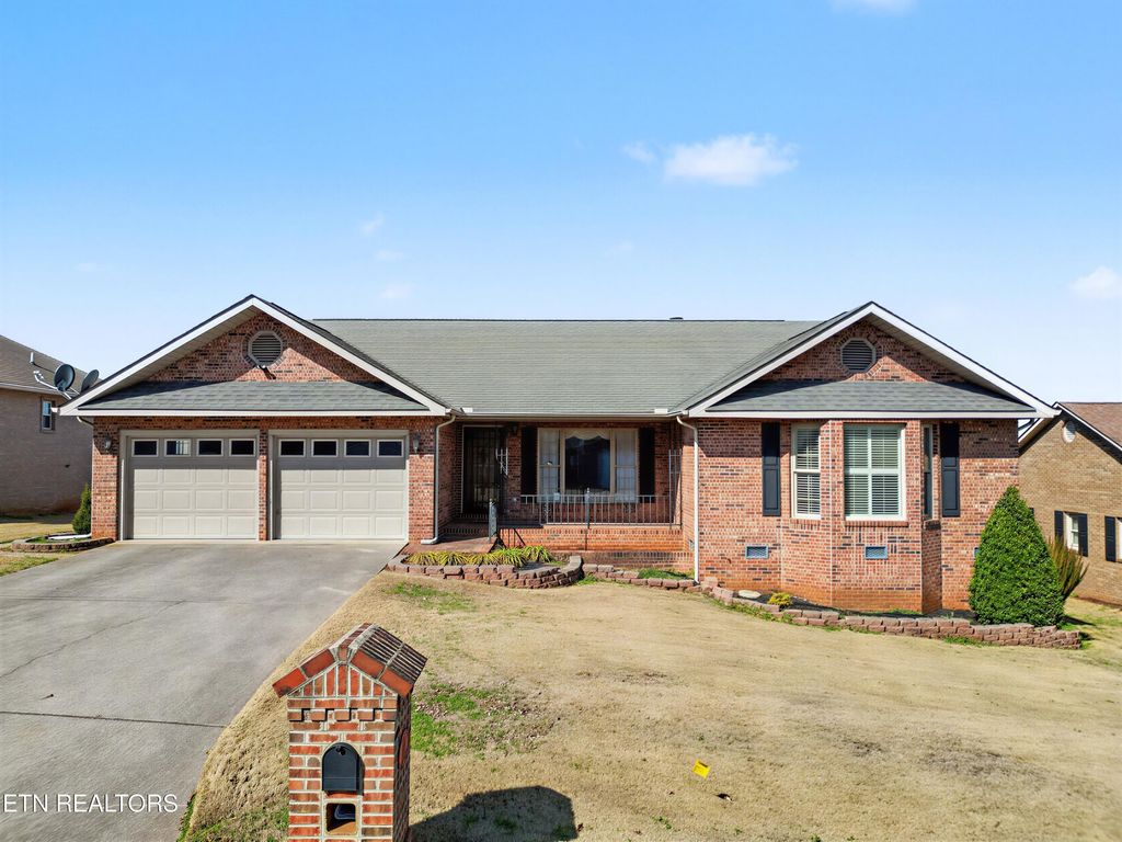 Photo of 4111 Legends Way, Maryville, TN 37801 (MLS # 1330443)