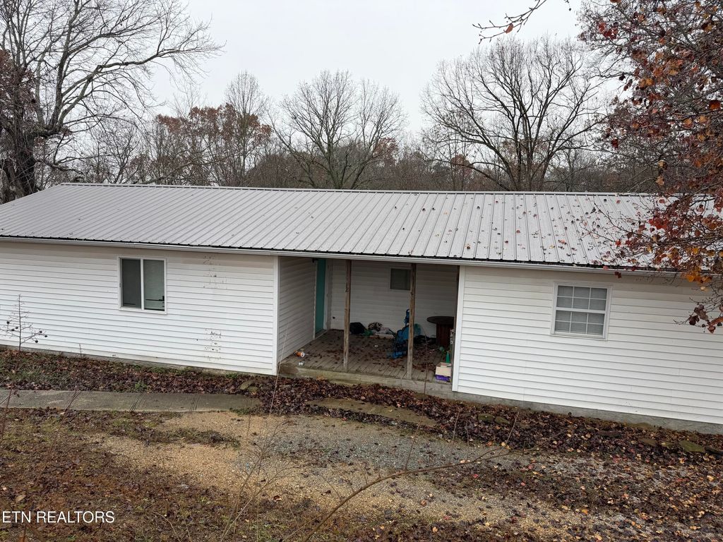 Photo of 152 Country Way Drive, LaFollette, TN 37766 (MLS # 1323797)