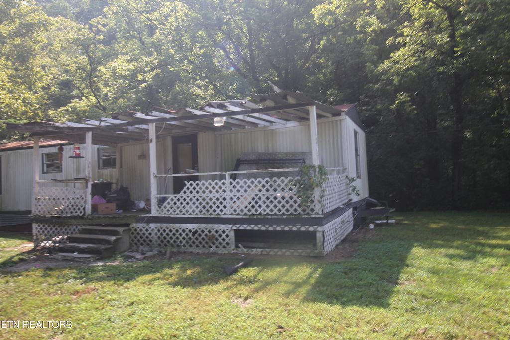 Photo of 564 Keylon Drive, Harriman, TN 37748 (MLS # 1312235)