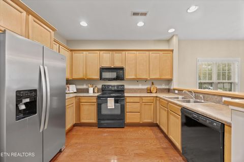 Tiny photo for 100 Forestberry St, Oak Ridge, TN 37830 (MLS # 1321039)