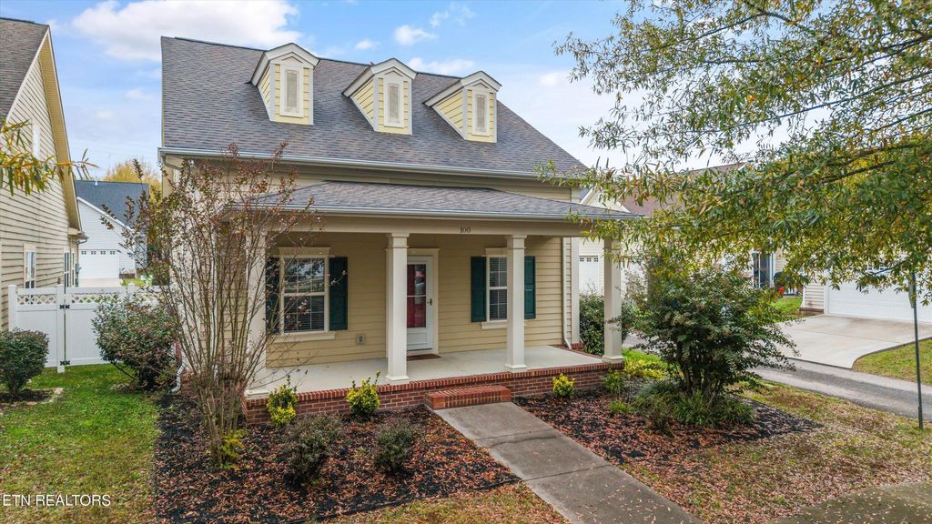 Photo of 100 Forestberry St, Oak Ridge, TN 37830 (MLS # 1321039)