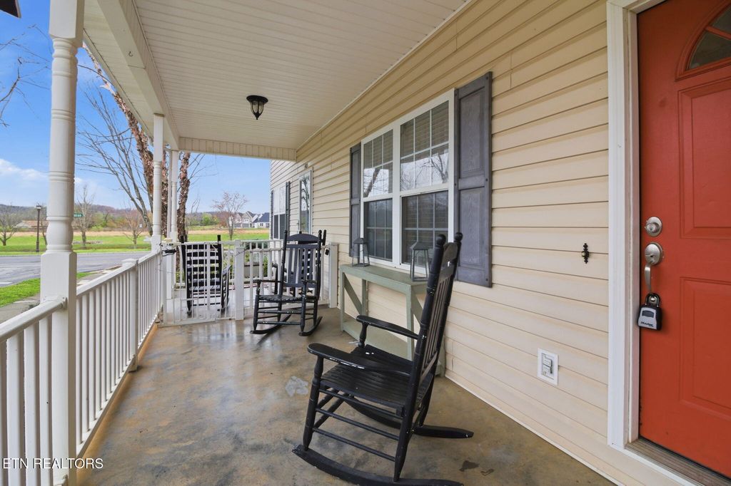 Photo of 403 Ashbury Circle, Sweetwater, TN 37874 (MLS # 1332089)