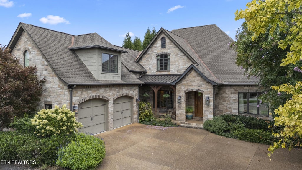 Photo of 559 Stratfield Way, Knoxville, TN 37919 (MLS # 1351978)