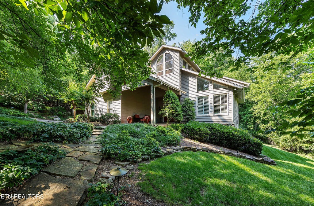 Photo of 8940 Kelsey Lane, Knoxville, TN 37922 (MLS # 1304420)