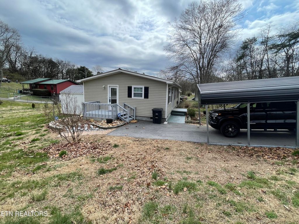 Photo of 613 Clark St, Athens, TN 37303 (MLS # 1331236)