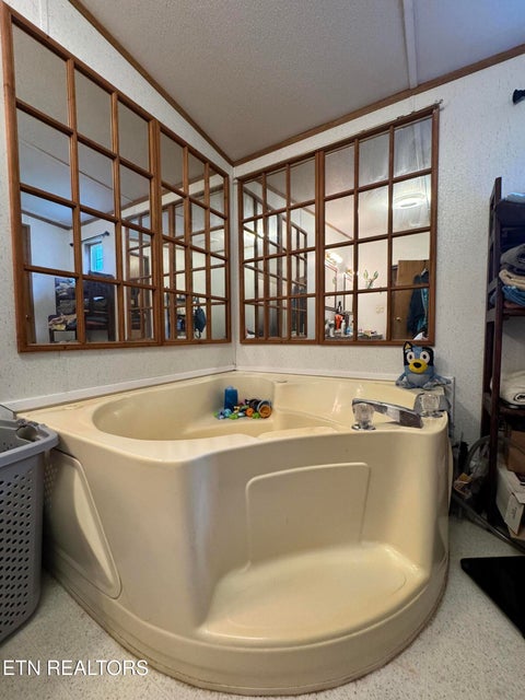 Tiny photo for 102 Loggers Lane, Clinton, TN 37716 (MLS # 1354813)