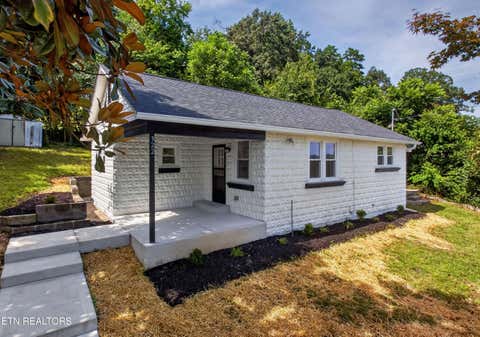 Photo of 322 Oak St, Clinton, TN 37716 (MLS # 1352690)