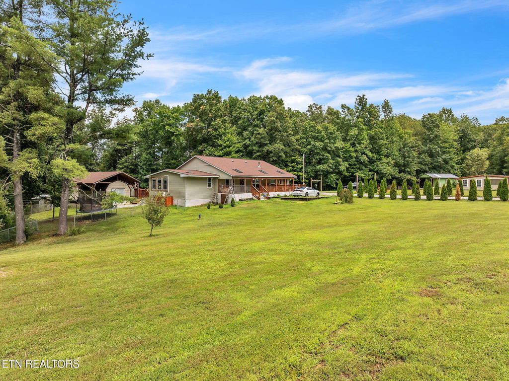 Photo of 351 Zac Rd, Sunbright, TN 37872 (MLS # 1312083)