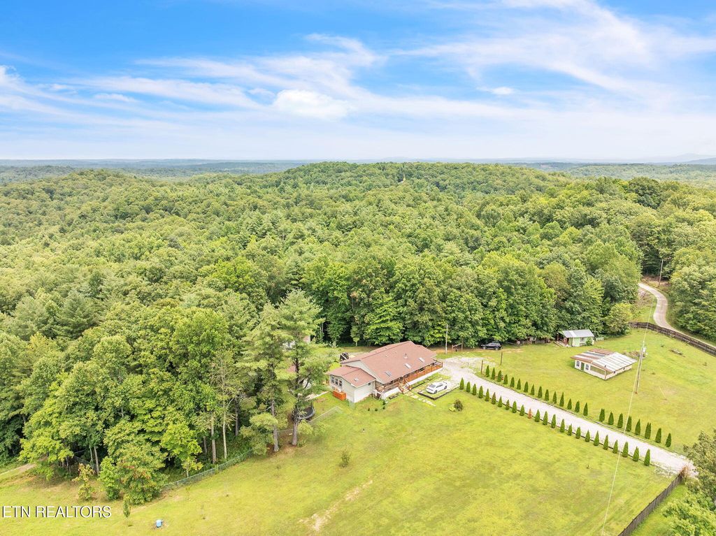 Photo of 351 Zac Rd, Sunbright, TN 37872 (MLS # 1312083)