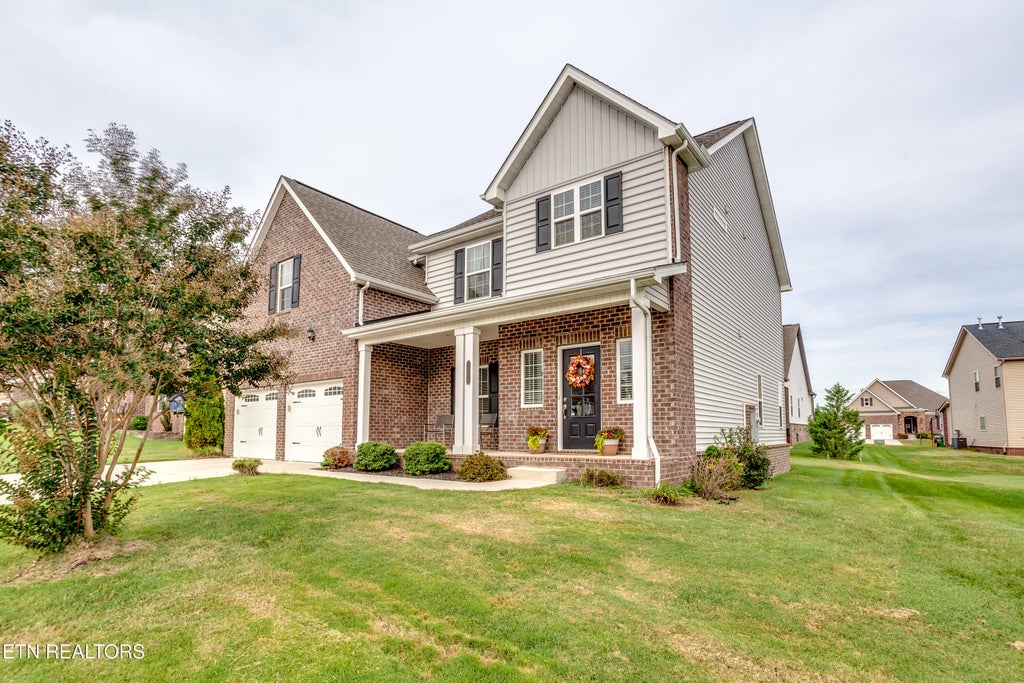 Photo of 2407 Drake St, Maryville, TN 37801 (MLS # 1358787)