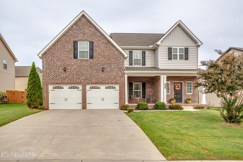 Photo of 2407 Drake St, Maryville, TN 37801 (MLS # 1358787)