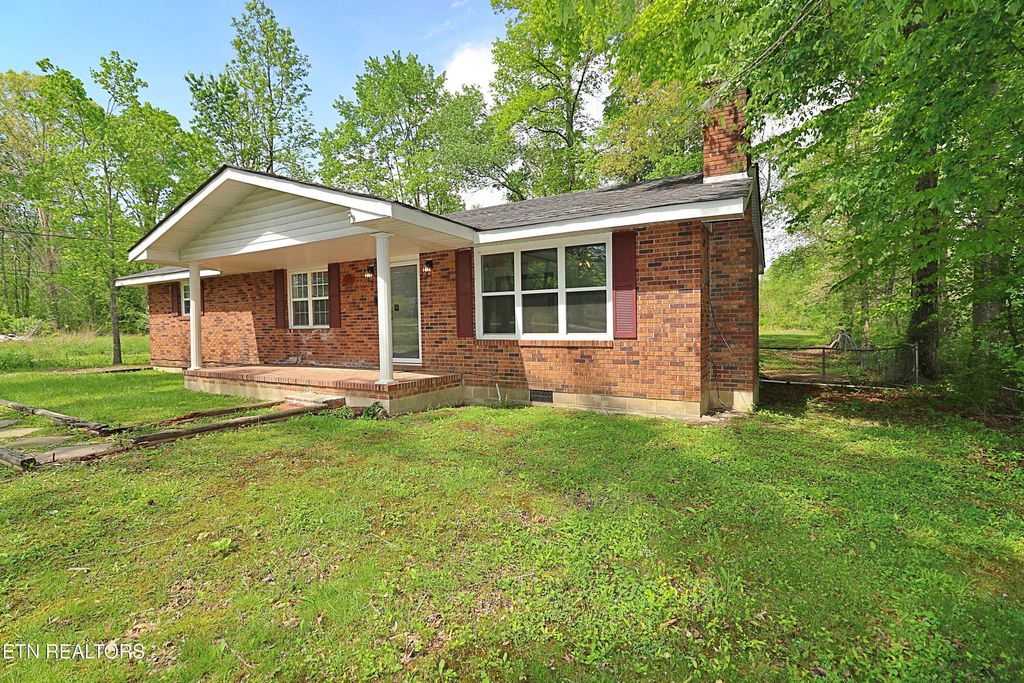 Photo of 1793 Jeffers Rd, Huntsville, TN 37756 (MLS # 1299950)