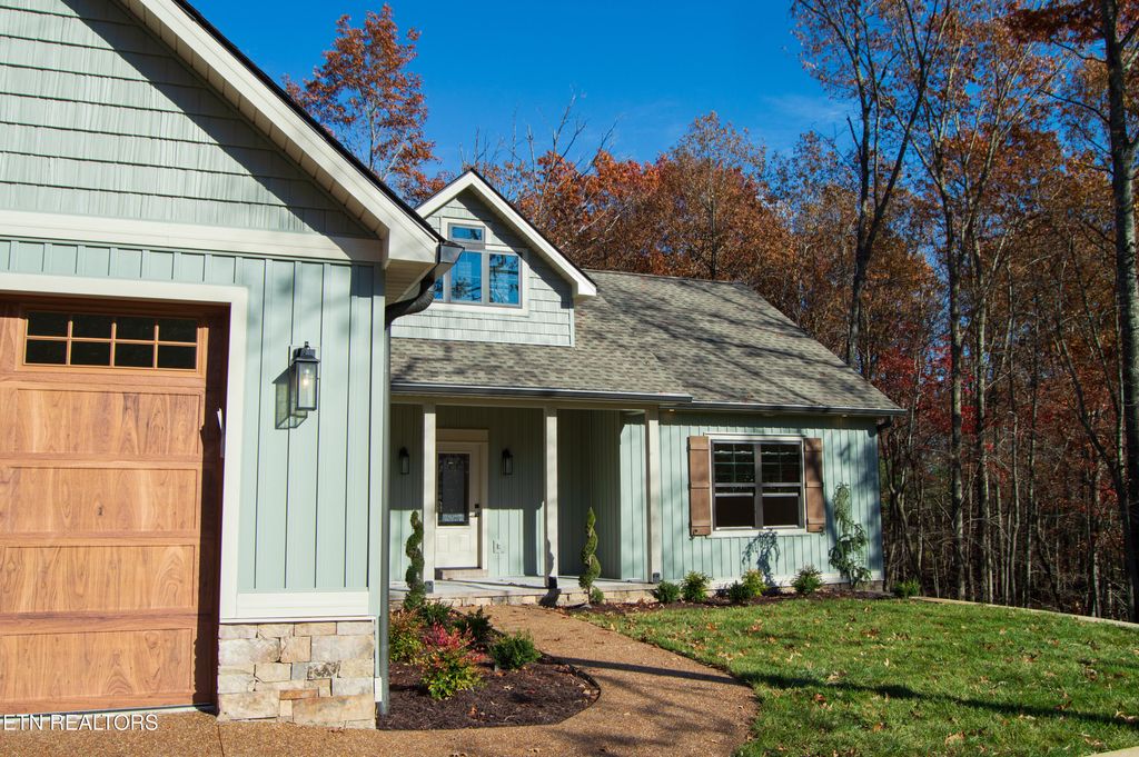 Photo of 107 Brighton Lane, Crossville, TN 38558 (MLS # 1321471)