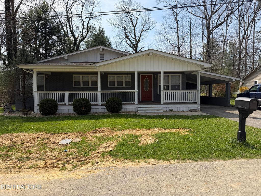 Photo of 38 Oak Lane, Sparta, TN 38583 (MLS # 1334074)