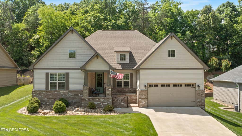 Photo of 306 Okema Way, Loudon, TN 37774 (MLS # 1341063)