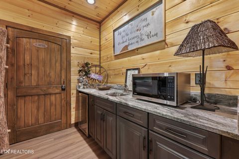 Tiny photo for 2529 Mountain Holly Way, Sevierville, TN 37862 (MLS # 1326130)