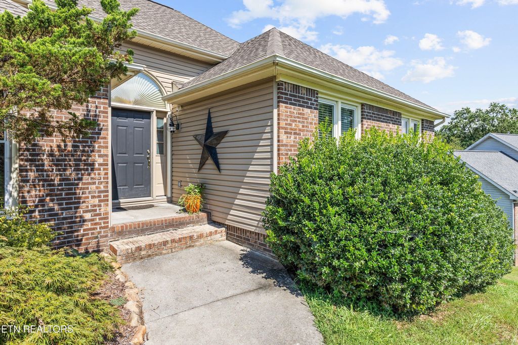 Photo of 8025 Landon Park Way, Powell, TN 37849 (MLS # 1312703)