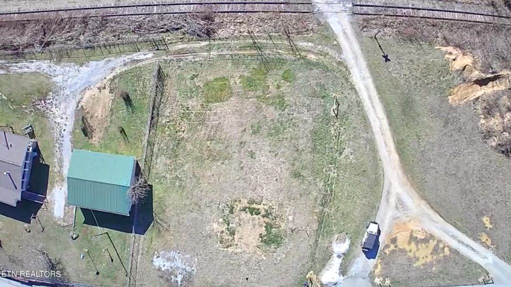 Photo of 1928 Winona Rd, Huntsville, TN 37756 (MLS # 1252480)