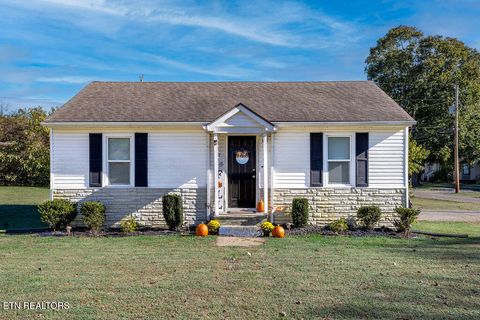 2390 Cecelia Ave Maryville TN 37804