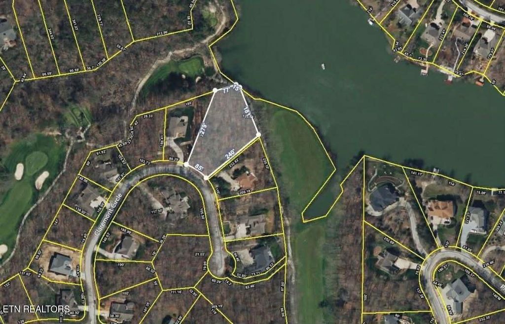 Photo of 25 Claremont Circle, Crossville, TN 38558 (MLS # 1329124)