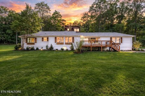 Photo of 8016 Andersonville Pike, Knoxville, TN 37938 (MLS # 1330802)
