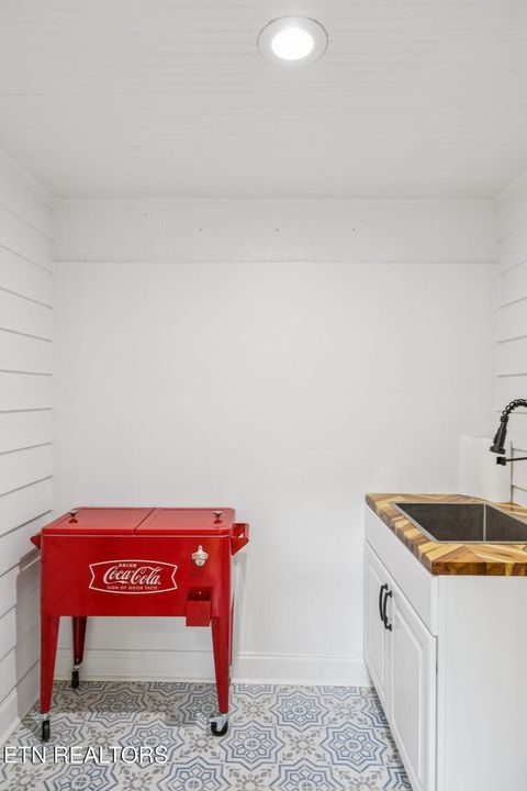 Tiny photo for 4320 Beechwood Rd, Knoxville, TN 37920 (MLS # 1309634)