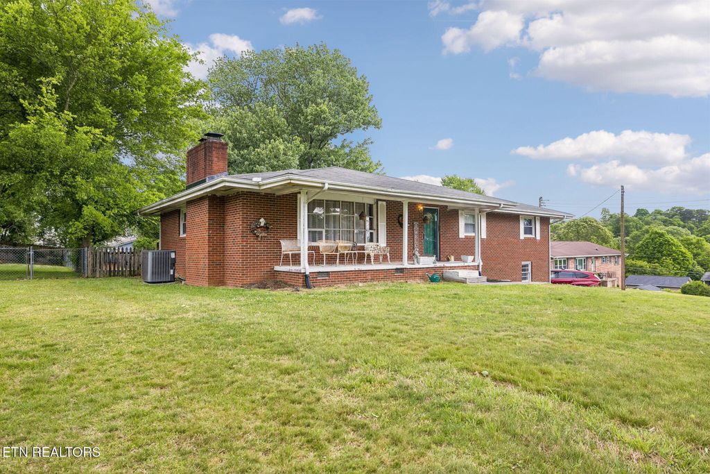 Photo of 8012 Sharp Rd, Powell, TN 37849 (MLS # 1338520)