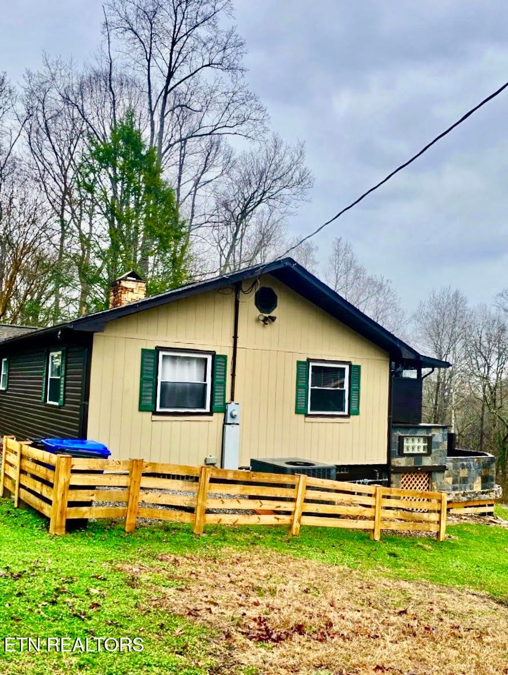 Photo of 113 Pomona Rd, Oak Ridge, TN 37830 (MLS # 1313605)