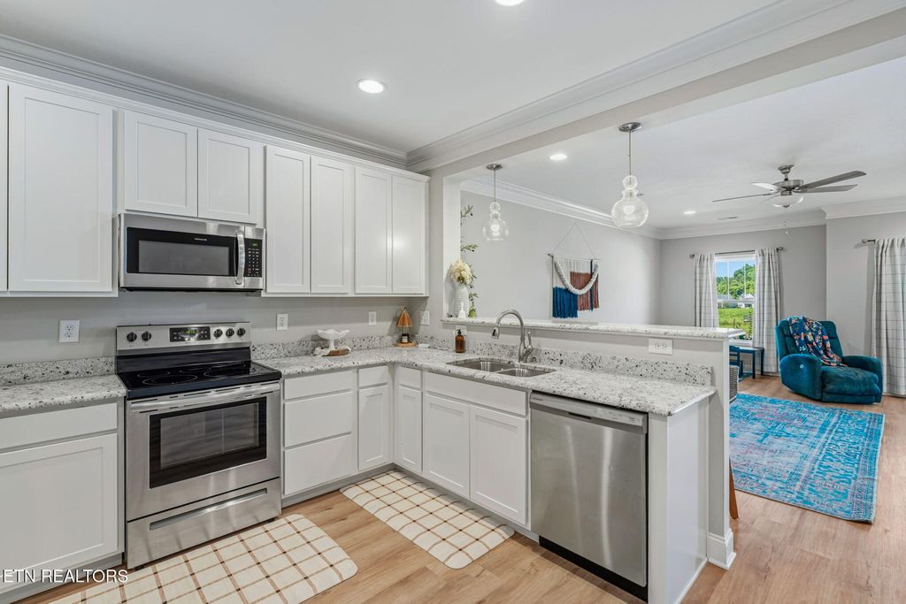 Photo of 282 Broadberry Ave #23, Oak Ridge, TN 37830 (MLS # 1348168)