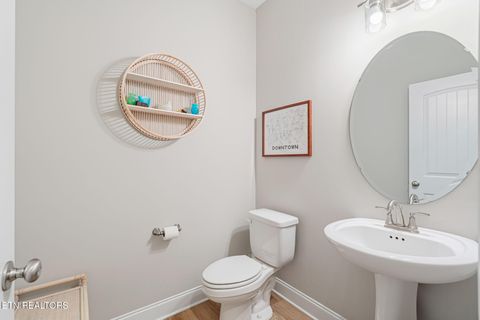 Tiny photo for 282 Broadberry Ave, Oak Ridge, TN 37830 (MLS # 1348168)