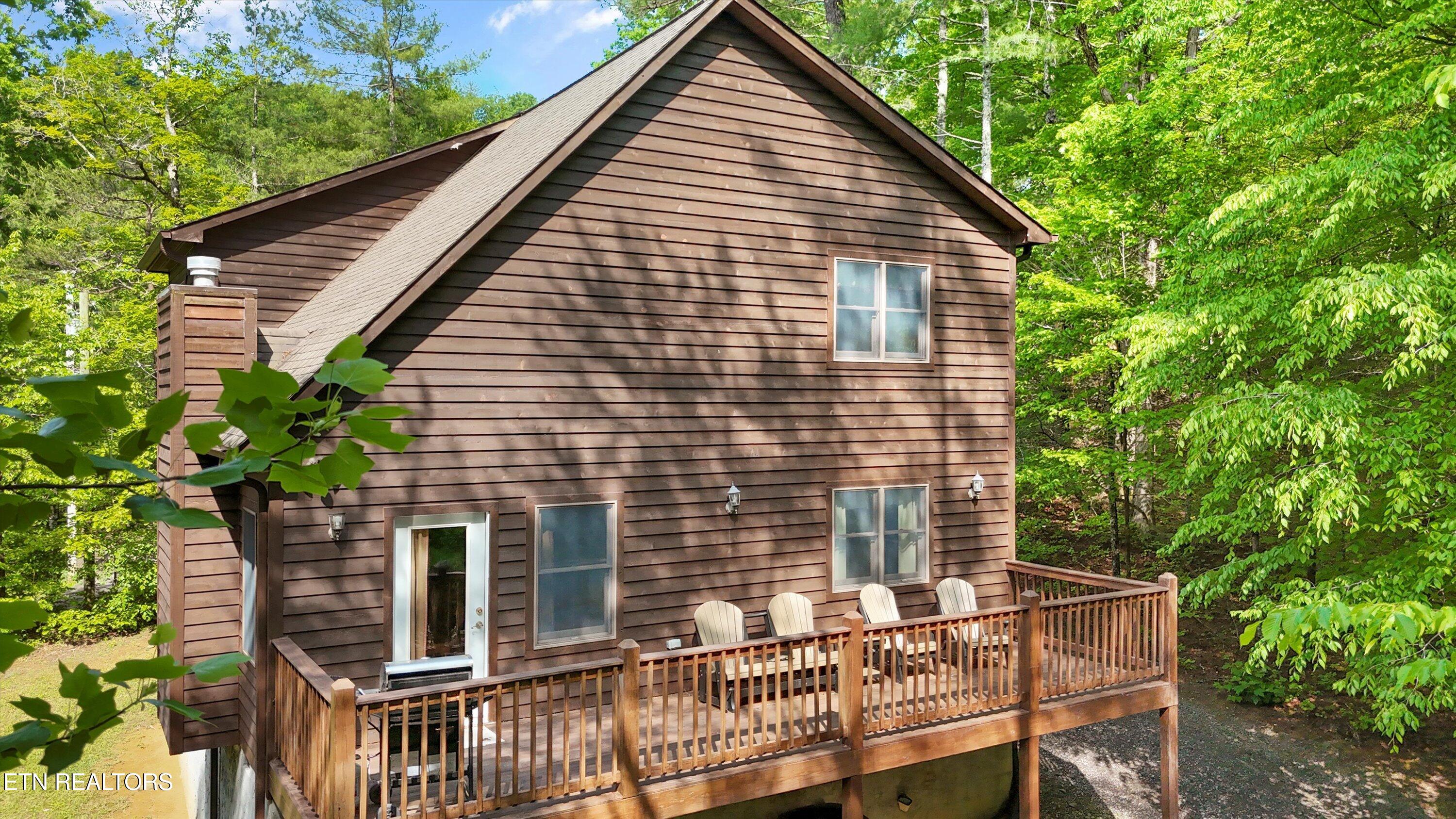 319 Rainbow Circle