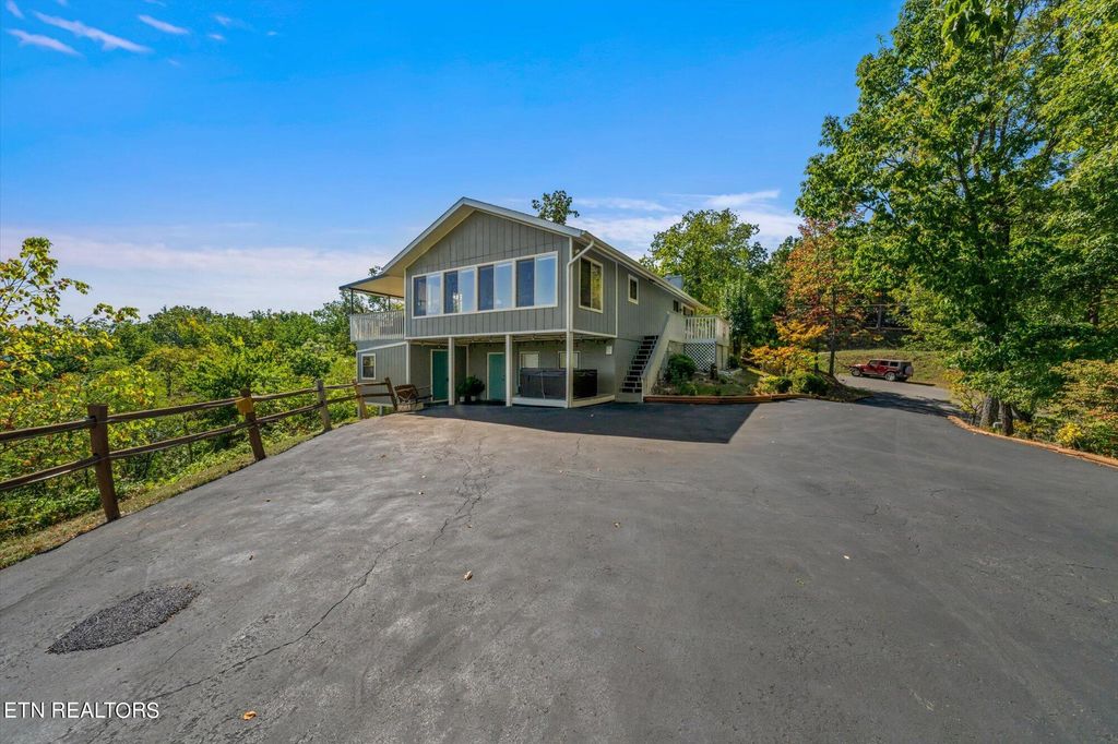 Photo of 885 Lloyd Huskey Rd, Pigeon Forge, TN 37863 (MLS # 1274244)