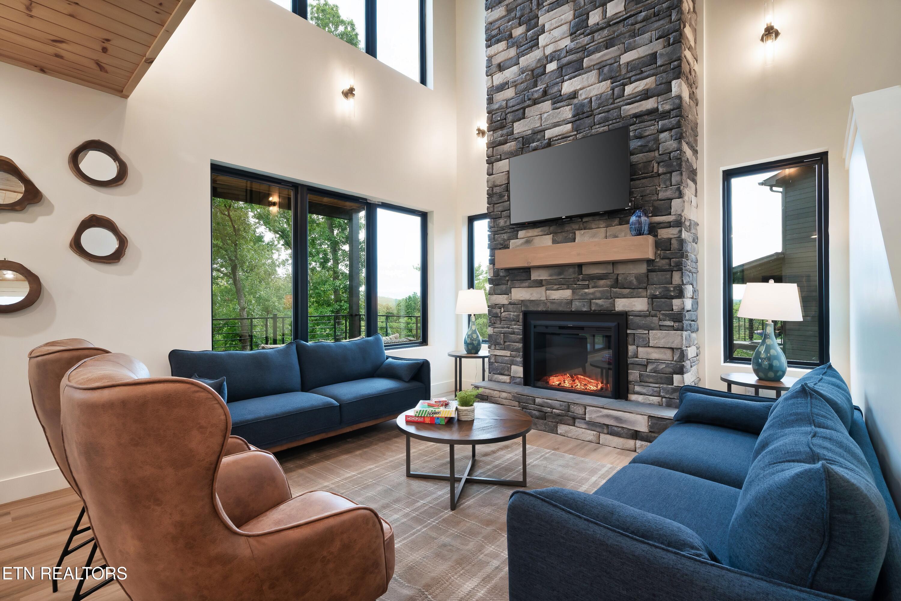 1222 Reedmont Way