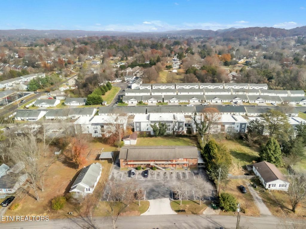 Photo of 4700 Upchurch Road Rd, Knoxville, TN 37912 (MLS # 1323899)