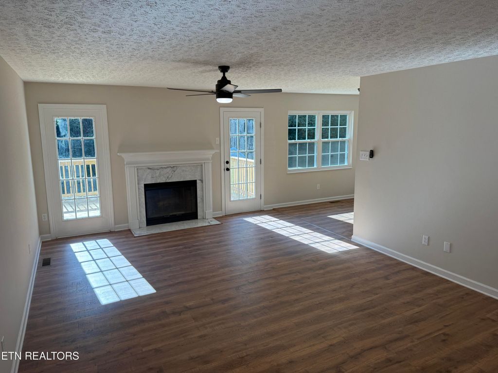 Photo of 131 Autumn Drive, Clinton, TN 37716 (MLS # 1317467)