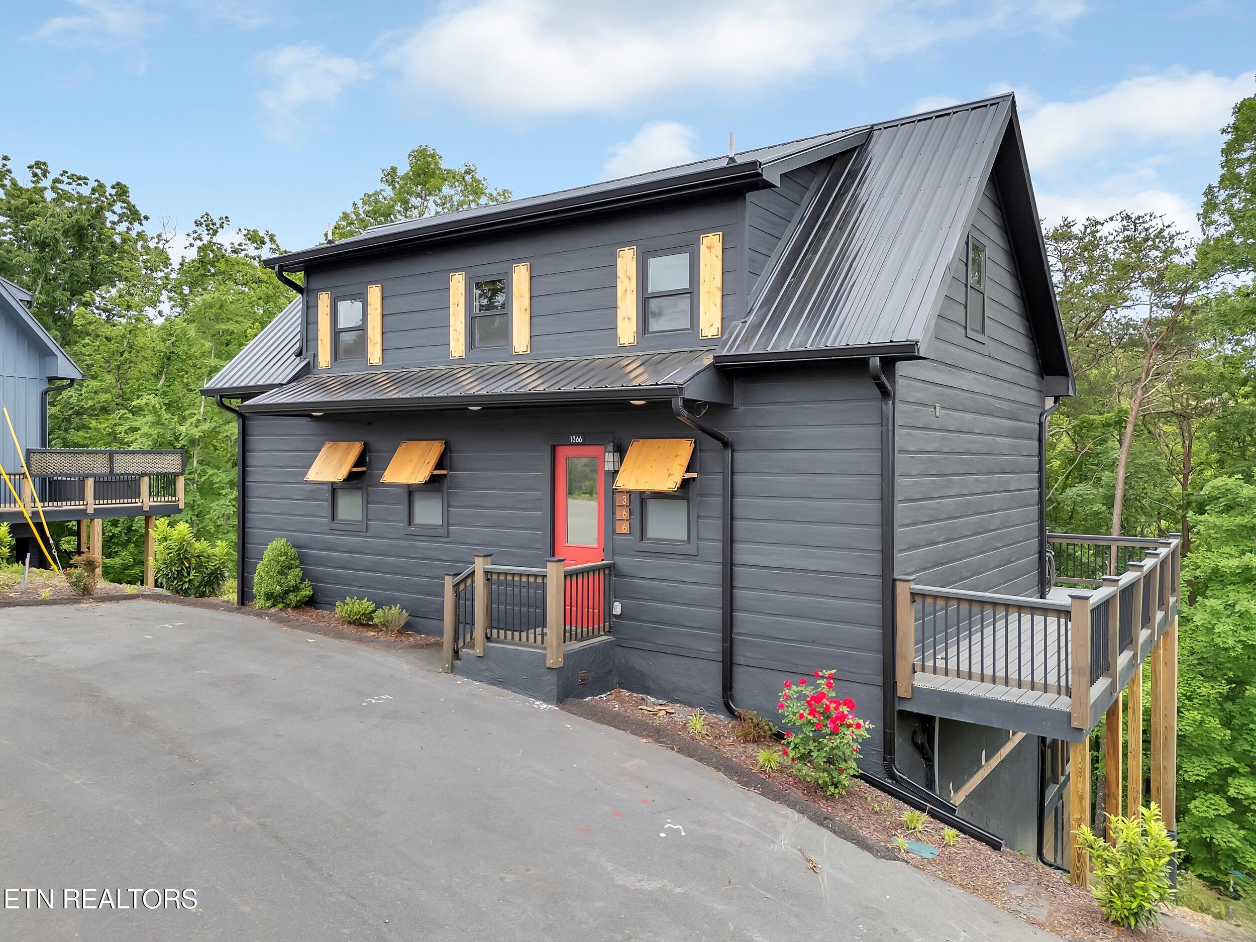 1366 Lake Haven Way