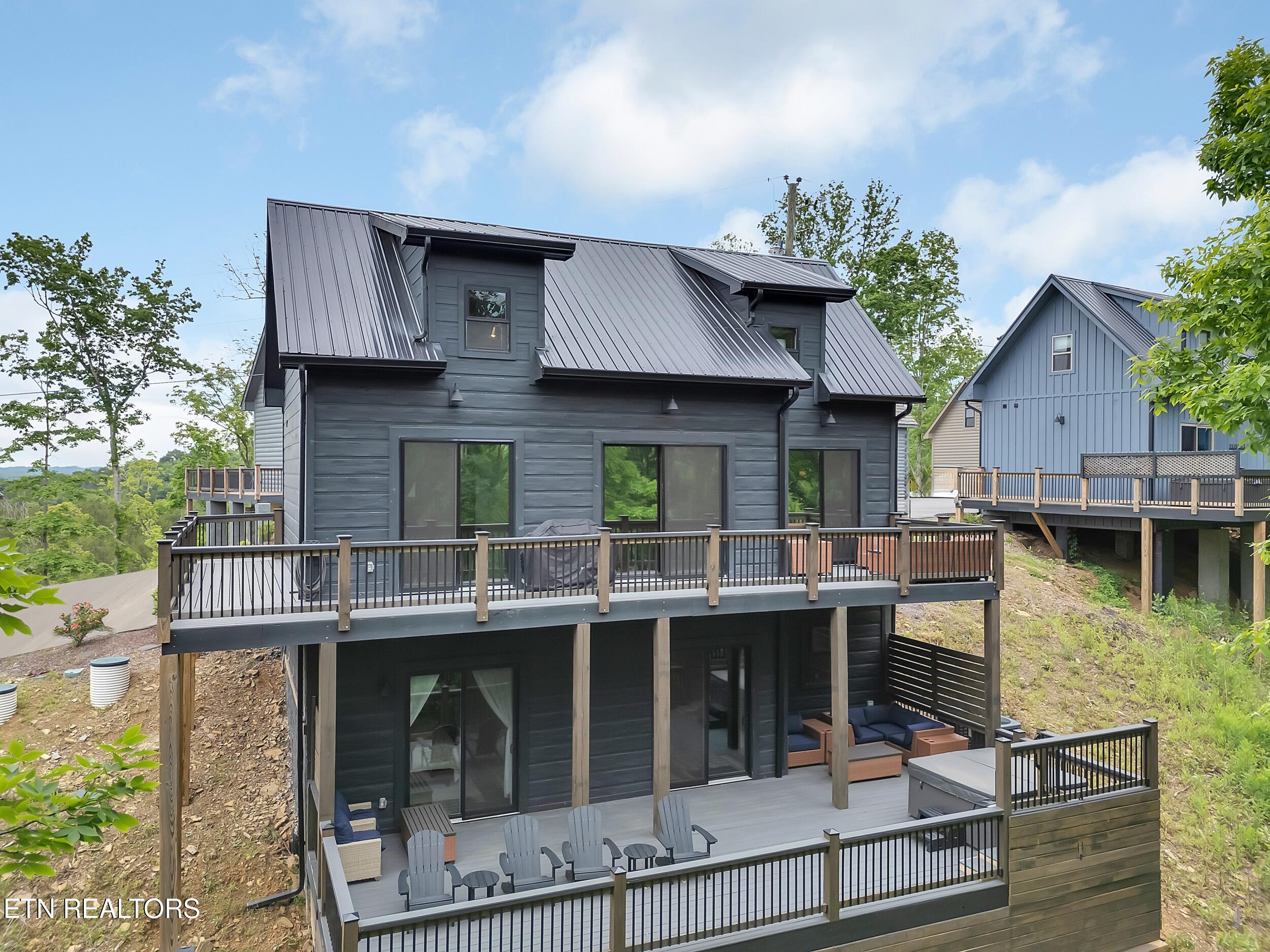 1366 Lake Haven Way