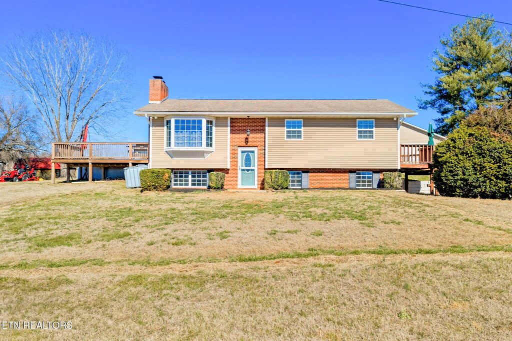 Photo of 2022 Bessie Slaton Rd, Dandridge, TN 37725 (MLS # 1329475)