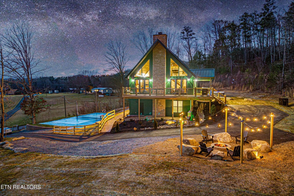 Photo of 2773 Clabo Rd, Sevierville, TN 37862 (MLS # 1358274)