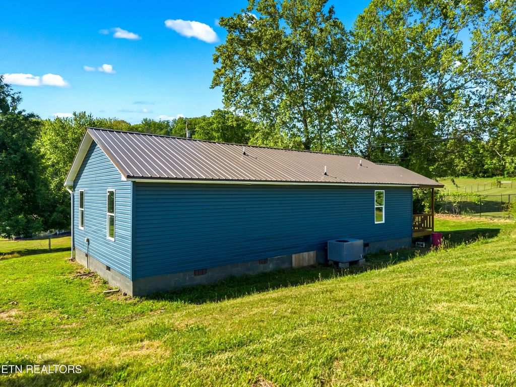 Photo of 665 Rocky Summit Rd, Bean Station, TN 37708 (MLS # 1338282)