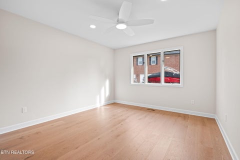 Tiny photo for 452 Mariner Point Drive, Clinton, TN 37716 (MLS # 1351446)
