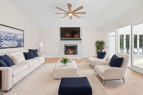 Tiny photo for 452 Mariner Point Drive, Clinton, TN 37716 (MLS # 1351446)