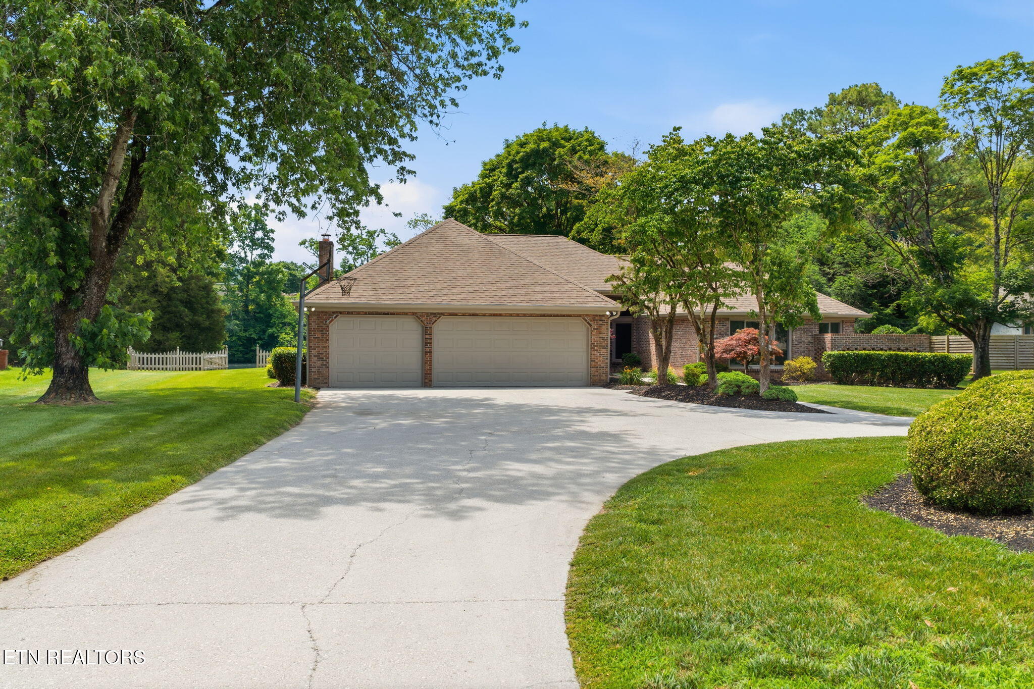 452 Mariner Point Drive