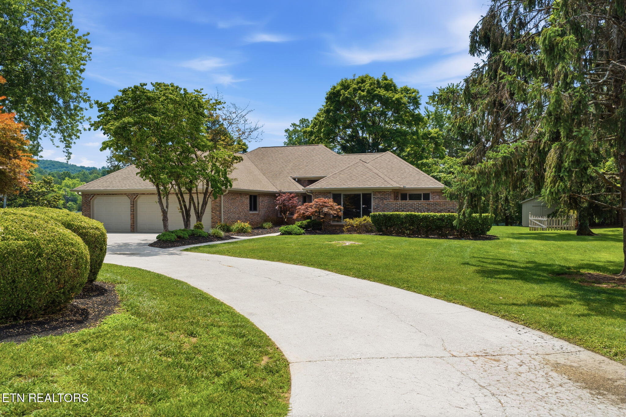 452 Mariner Point Drive