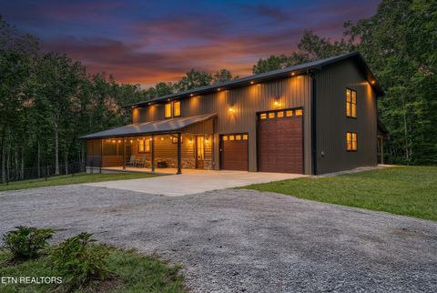 1532 E Overlook Rd Monterey TN 38574