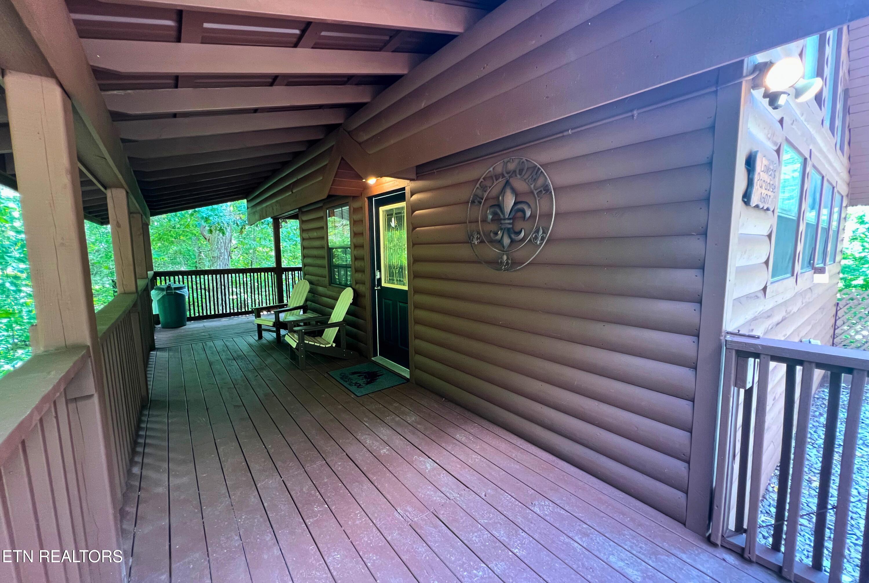 1607 S Mountain View Rd