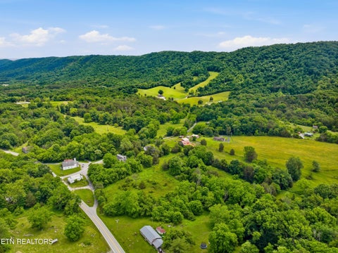 Tiny photo for 136 Clinchview Lane, Washburn, TN 37888 (MLS # 1343189)