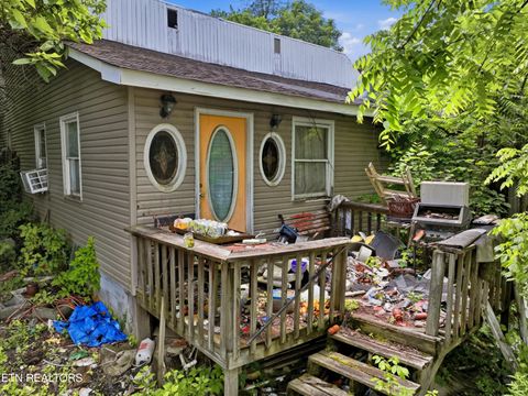 Tiny photo for 136 Clinchview Lane, Washburn, TN 37888 (MLS # 1343189)