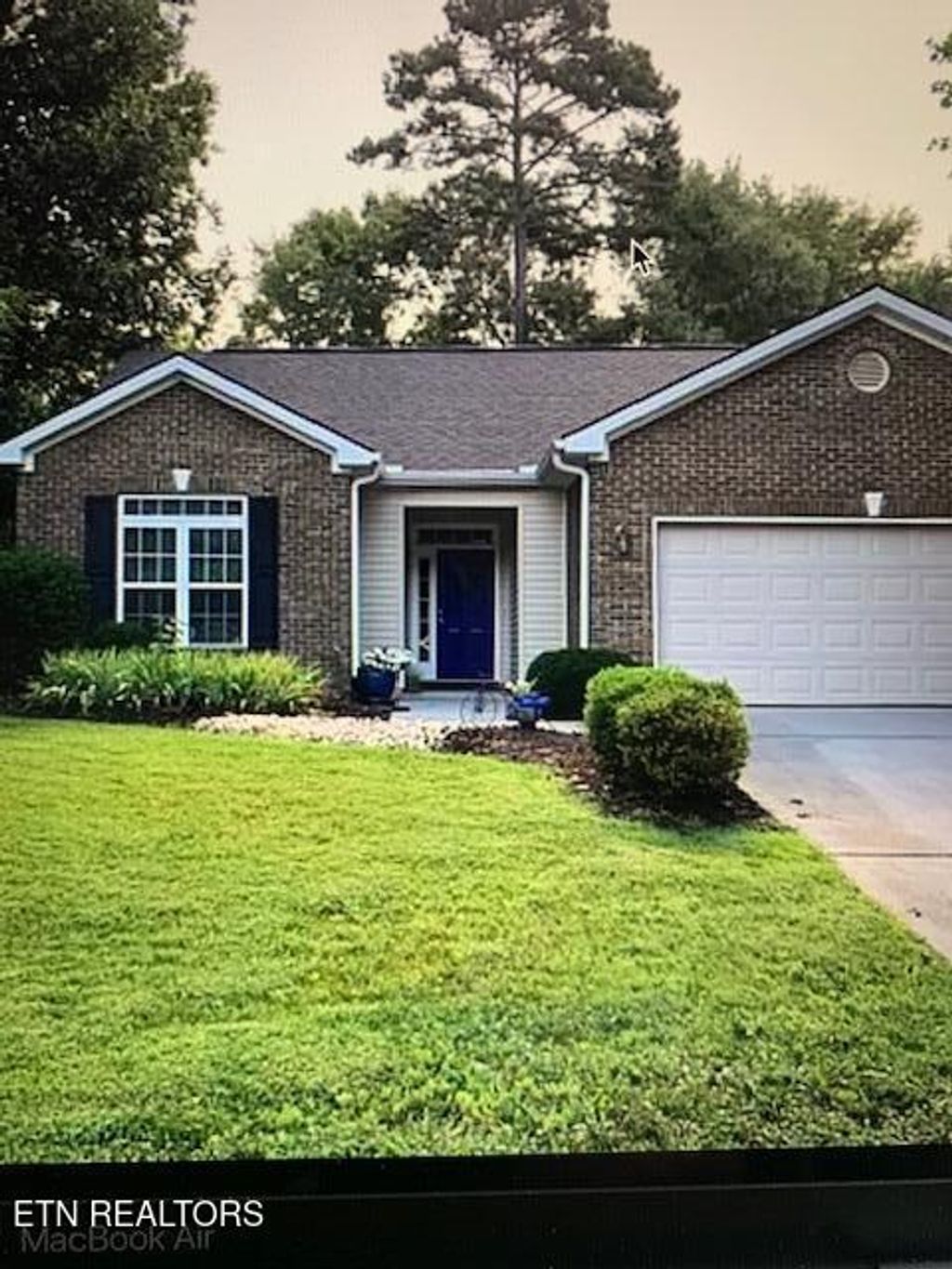 Photo of 167 Daleyuhski Way, Loudon, TN 37774 (MLS # 1324212)